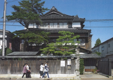 割烹三浦屋見学会は、去年までで修了となりました。